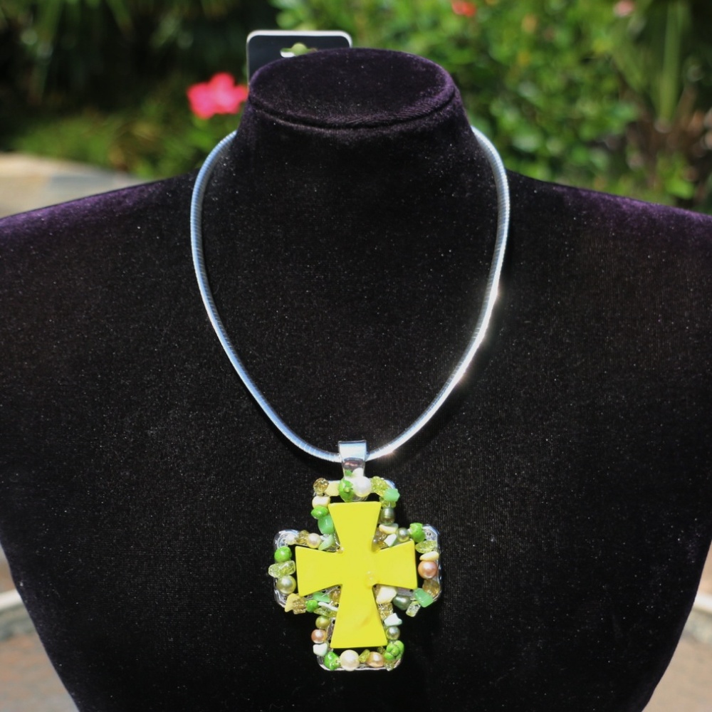 Chunky Boho Cross Necklace Stone Bead Silvertone - Picture 5 of 5